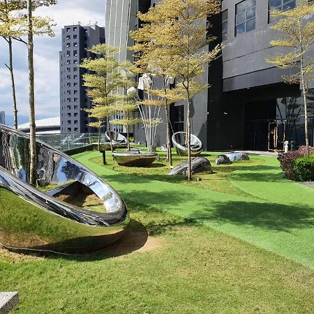 Arte Mont Kiara By Iluxhome Kuala Lumpur Luaran gambar